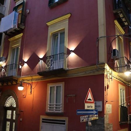Barbaro Suite & Apartment Nápoles Exterior foto
